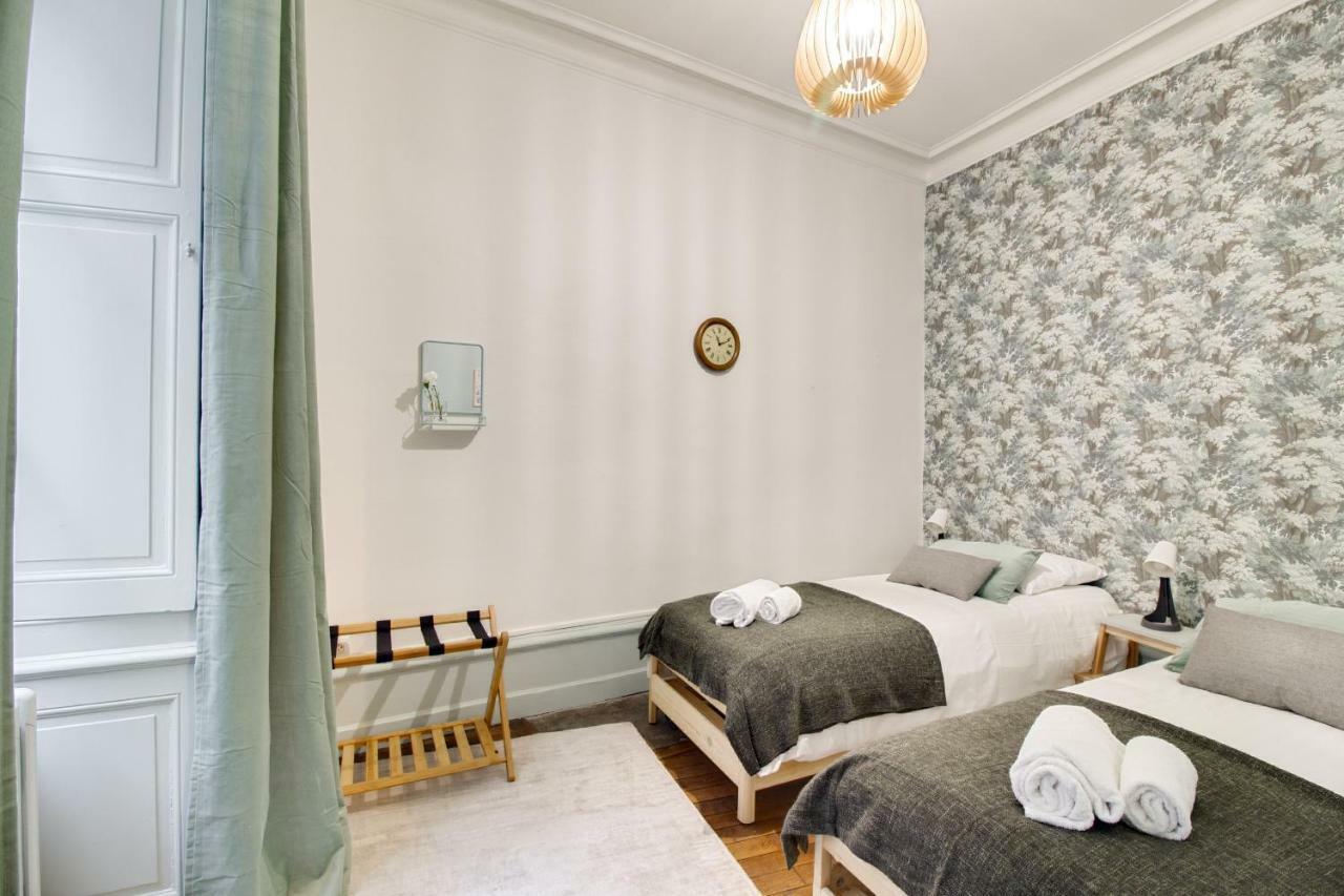 Sous Le Cedre - Au Coeur De Nantes Apartment Екстериор снимка