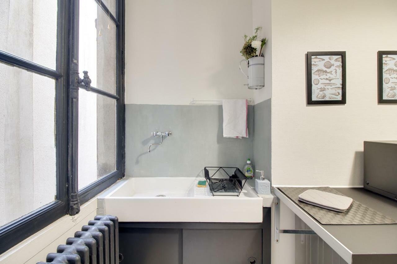 Sous Le Cedre - Au Coeur De Nantes Apartment Екстериор снимка